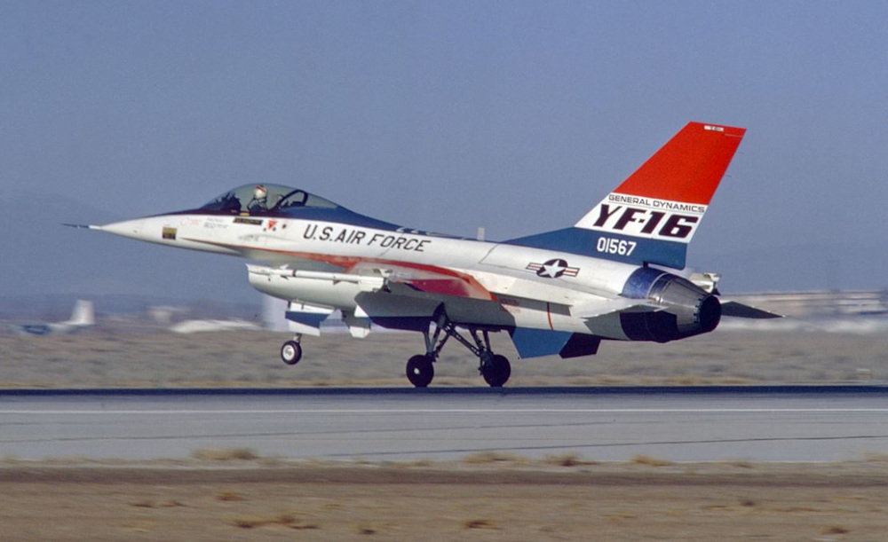 bu01567_02.JPG